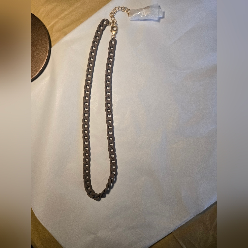 Thirty Years Link Chain Necklace In Grain - Picture 3 of 9